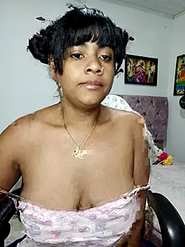 vannesitha25 online show from 01-09-26, 11:06