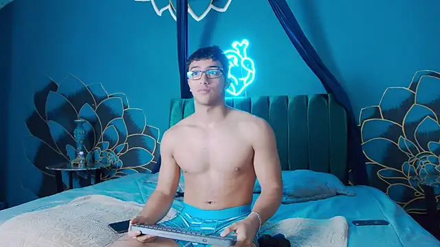 Snapshot of Stefano_Calle chatting on 11-05-25, 12:05 Stefano Calle online show from 11-05-25, 12:05