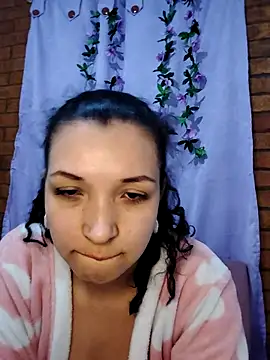 Miacollins12 online show from 10-14-25, 06:47
