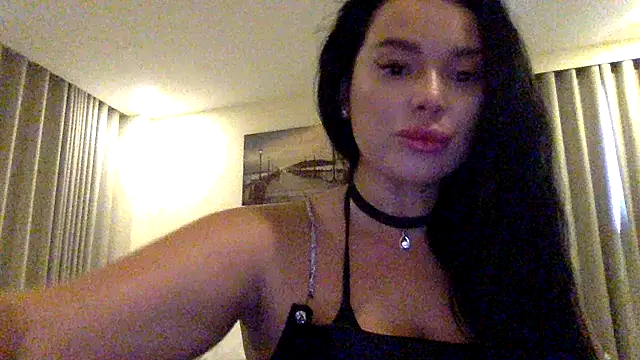 Snapshot of Fayronna chatting on 02-15-26, 12:07 Fayronna online show from 02-15-26, 12:07