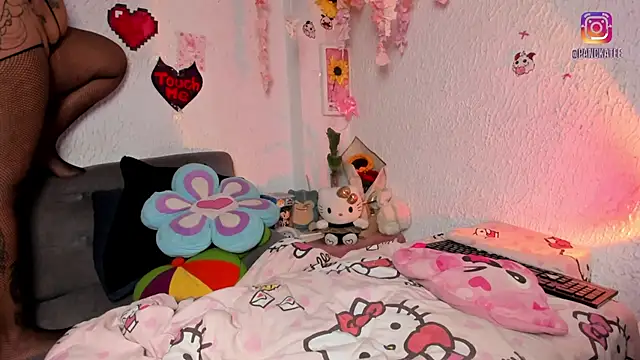 Emilycollei online show from 04-11-26, 05:12