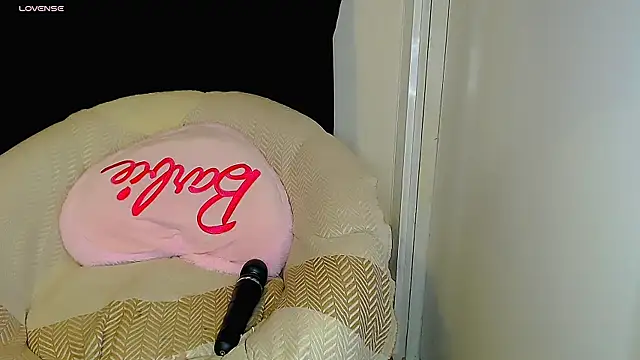 Horny beautyyy online show from 01-17-26, 12:54