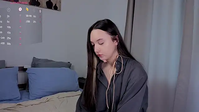 SylviaHamilton online show from 10-16-25, 08:15