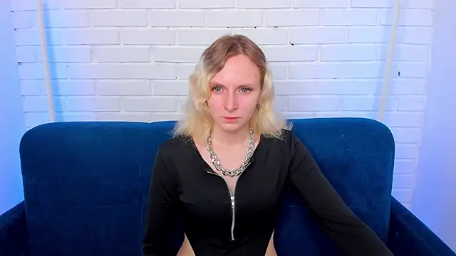 LikiLips online show from 11-27-25, 12:56