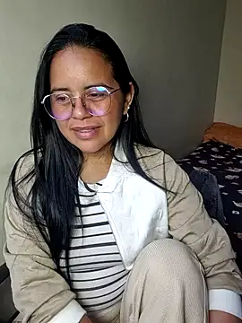 Miss  kendra  online show from 12-04-25, 01:20