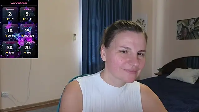 Snapshot of Mirabelle_Velvet chatting on 10-21-25, 07:31 Mirabelle Velvet online show from 10-21-25, 07:31