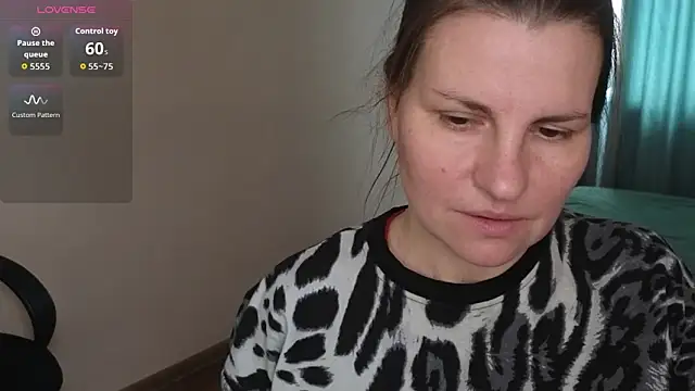 Snapshot of Mirabelle_Velvet chatting on 11-21-25, 09:08 Mirabelle Velvet online show from 11-21-25, 09:08