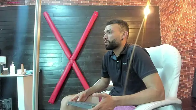 onlymen2025 online show from 11-10-25, 07:57