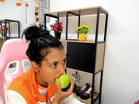 KarlaSlutSkinny   online show from 02-14-26, 10:39