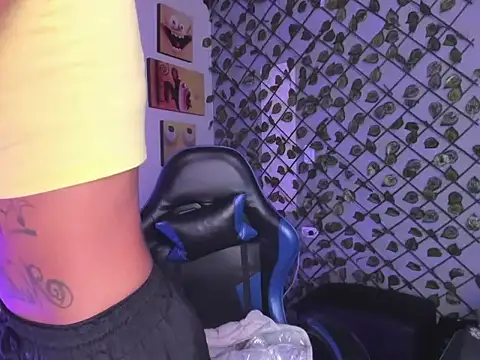 KarlaSlutSkinny   online show from 03-18-26, 09:18