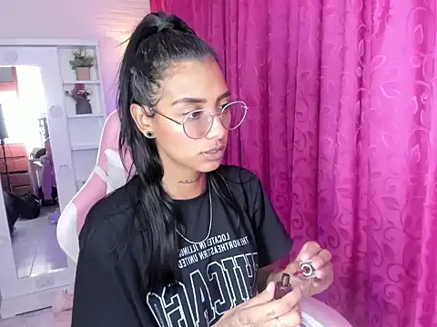 KarlaSlutSkinny   online show from 04-15-26, 07:32