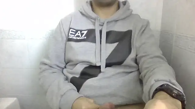 Snapshot of sci69 chatting on 11-28-25, 12:41 sci69 online show from 11-28-25, 12:41