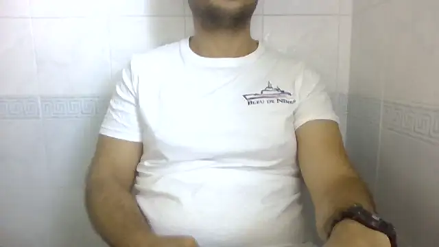 Snapshot of sci69 chatting on 05-18-26, 01:06 sci69 online show from 05-18-26, 01:06