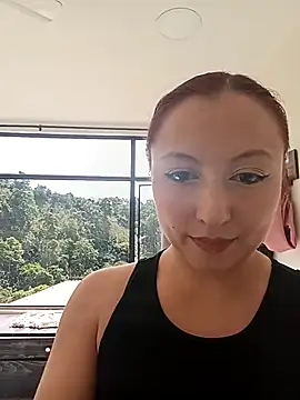 Snapshot of Scarlet_Aura chatting on 12-17-25, 07:20 Scarlet Aura online show from 12-17-25, 07:20