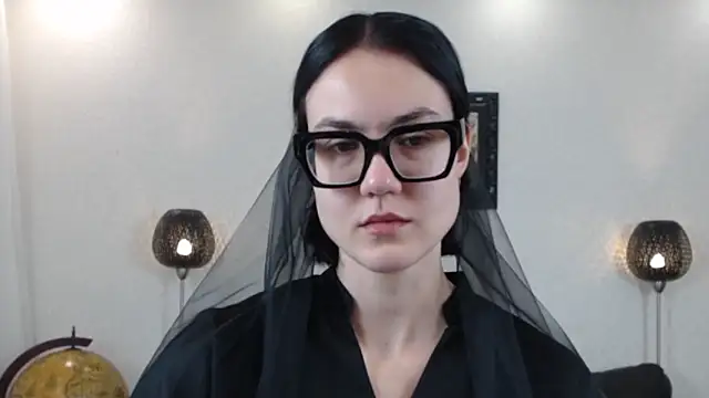 Marie Fitch online show from 10-31-25, 01:56