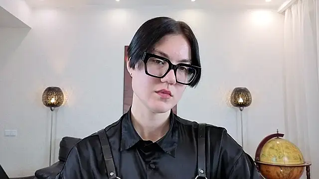 Marie Fitch online show from 03-10-26, 12:15