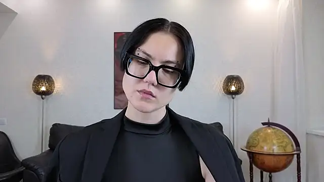 Snapshot of Marie_Fitch chatting on 05-25-26, 11:33 Marie Fitch online show from 05-25-26, 11:33