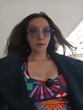 Lucy colee online show from 01-31-26, 09:02