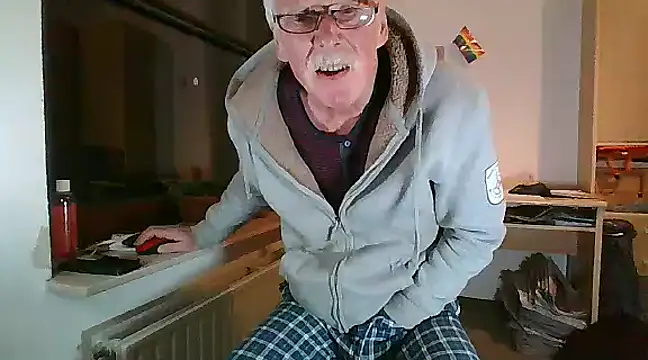 super-snoopy online show from 12-15-24, 03:42