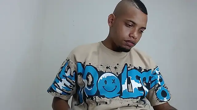 Snapshot of drako_monster chatting on 01-10-26, 10:03 drako monster online show from 01-10-26, 10:03