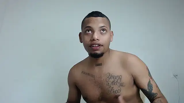 Snapshot of drako_monster chatting on 02-28-26, 01:39 drako monster online show from 02-28-26, 01:39