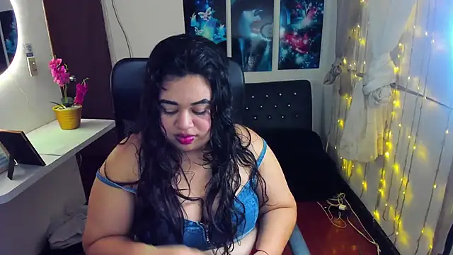 oliviia cute online show from 11-05-25, 04:34