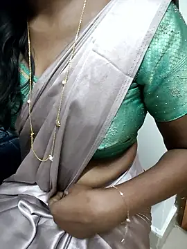 Snapshot of Tamilmallu-duskygirl03 chatting on 12-17-25, 07:25 Tamilmallu-duskygirl03 online show from 12-17-25, 07:25