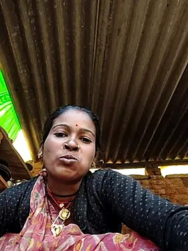 Snapshot of Co_punam chatting on 02-13-26, 04:30 Co punam online show from 02-13-26, 04:30