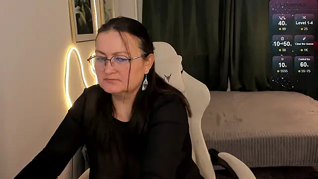 hottyannaa online show from 02-12-26, 03:01