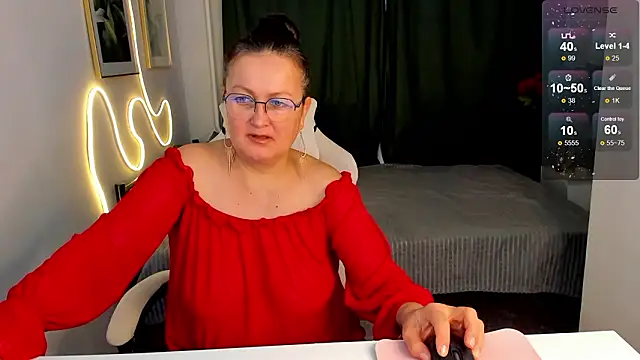 hottyannaa online show from 02-18-26, 02:51