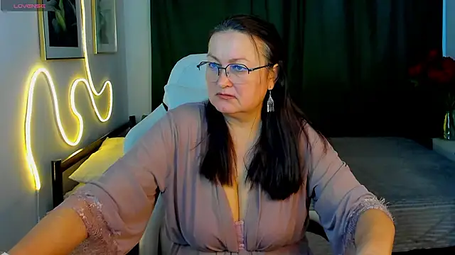 hottyannaa online show from 03-03-26, 02:39