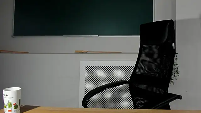 ClaireMathis online show from 04-16-26, 02:51