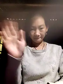 gio-thu online show from 10-22-25, 01:28