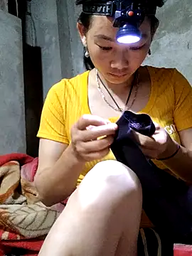 gio-thu online show from 04-17-26, 11:46