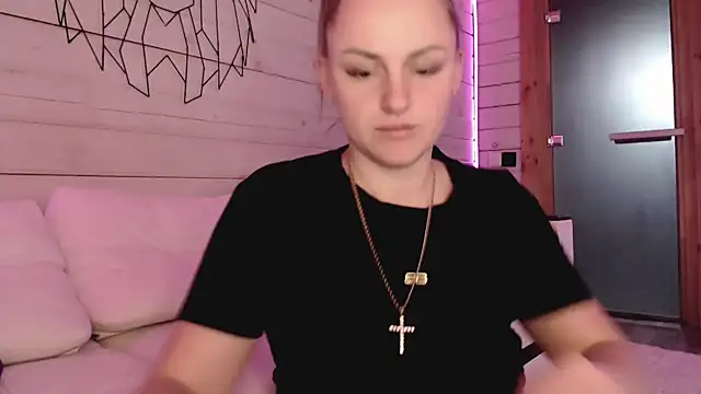 CandyBunie online show from 01-12-26, 03:34