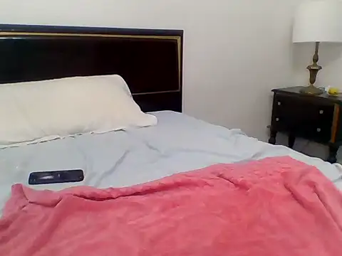 Snapshot of XscarletXXX chatting on 10-24-25, 06:59 XscarletXXX online show from 10-24-25, 06:59