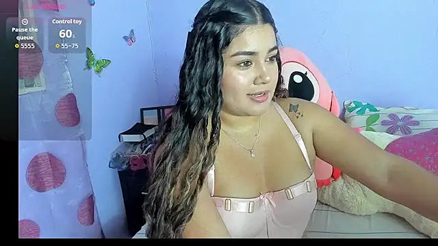 Snapshot of violeta_funny chatting on 10-27-25, 01:42 violeta funny online show from 10-27-25, 01:42