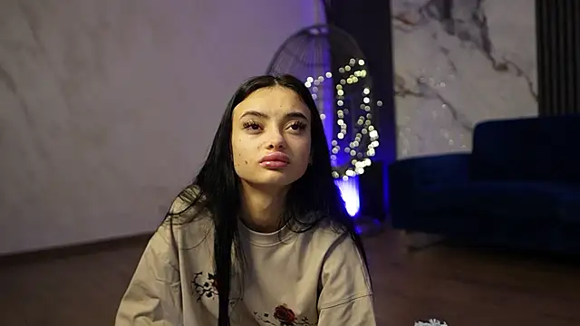 RachelRavee online show from 01-11-26, 05:12