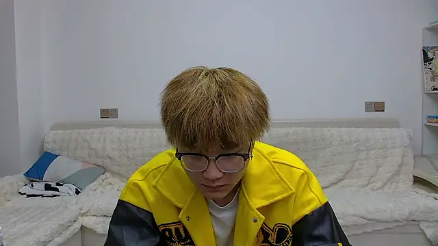 KK-cuteboy online show from 02-20-26, 10:49