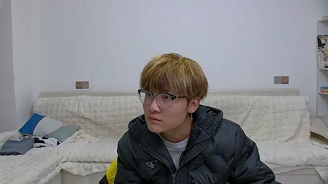 KK-cuteboy online show from 02-21-26, 10:27