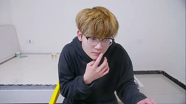 KK-cuteboy online show from 04-03-26, 03:37