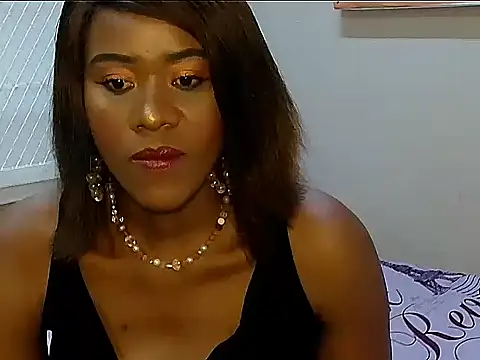 EsotericPaloma online show from 10-30-25, 06:48