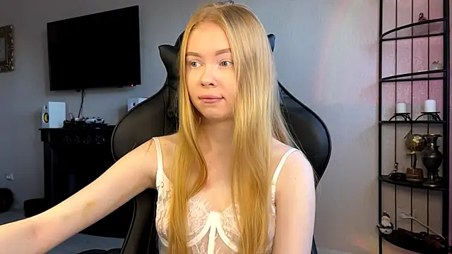 RaguelNicksons online show from 11-19-25, 06:13