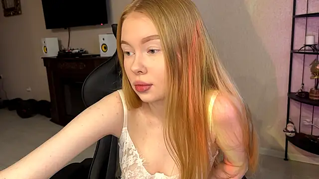 RaguelNicksons online show from 11-30-25, 05:44