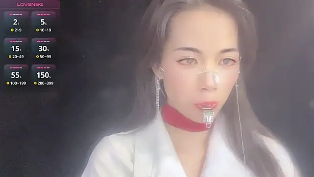 Snapshot of Lynnalltop-165-KeKe chatting on 12-19-25, 12:34 Lynnalltop-165-KeKe online show from 12-19-25, 12:34