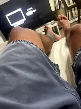 Snapshot of DrDreAu chatting on 10-23-25, 10:47 DrDreAu online show from 10-23-25, 10:47