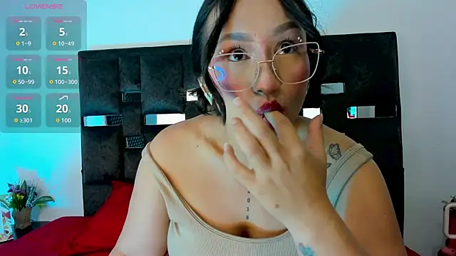 SussySunny  online show from 11-11-25, 11:10