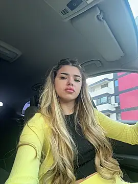 LolaAmore online show from 11-25-25, 12:38