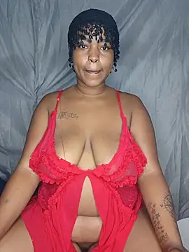 Snapshot of ZuriVixen chatting on 05-18-26, 07:20 ZuriVixen online show from 05-18-26, 07:20