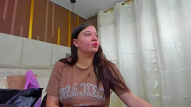 AmbarGills online show from 03-15-26, 01:06